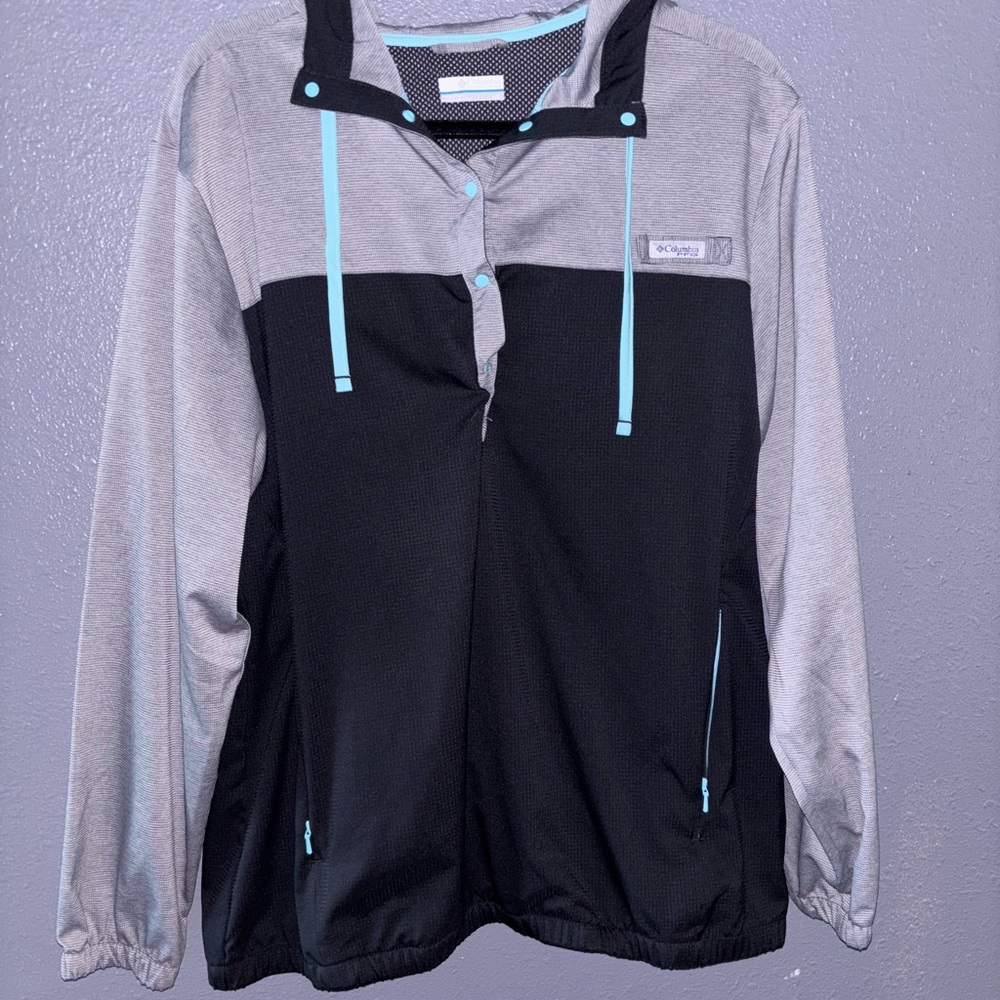 Columbia Black and Gray Pullover Hooded Jacket with Blue Accents